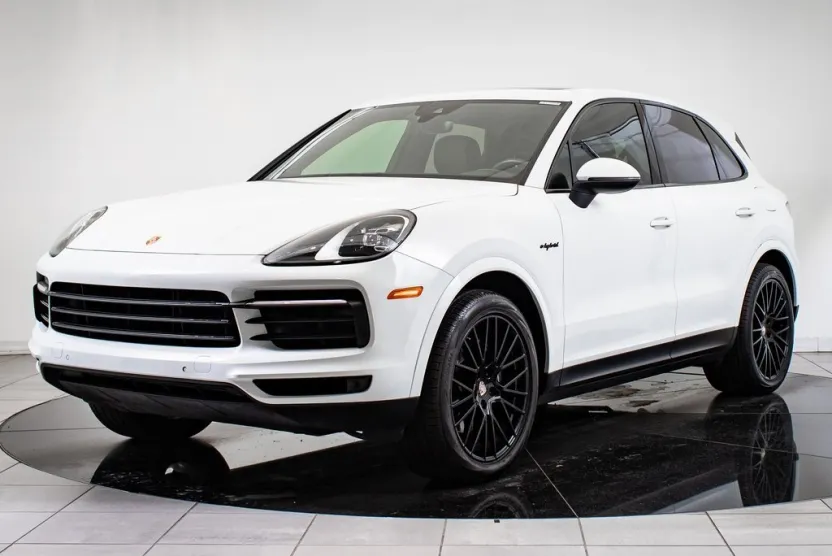 2021 Porsche Cayenne E-Hybrid photo 1