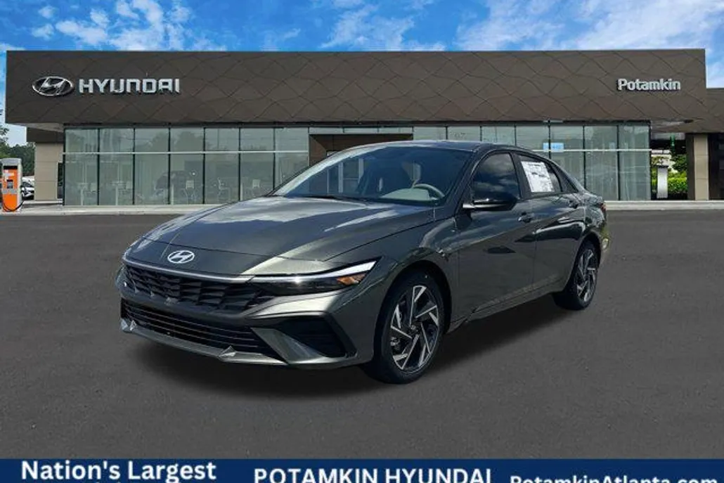 2025 Hyundai Elantra SEL Sport photo 1