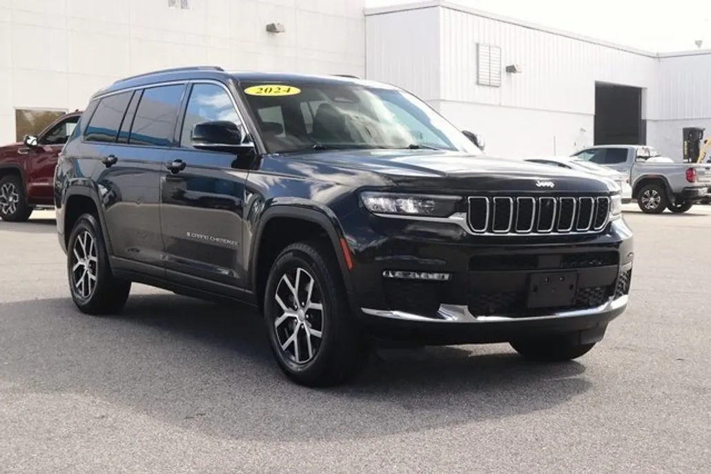 2024 Jeep Grand Cherokee Limited photo 1