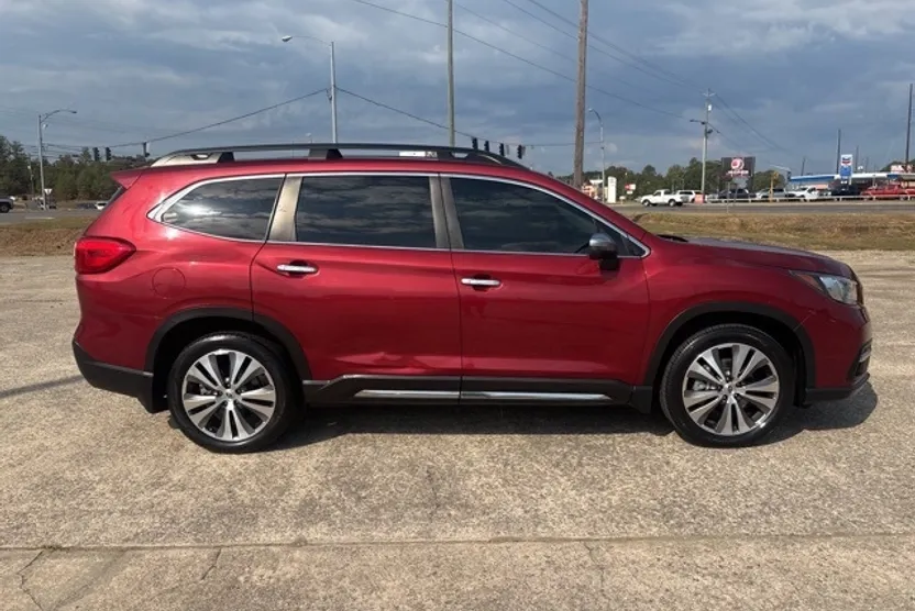 2020 Subaru Ascent Touring photo 1