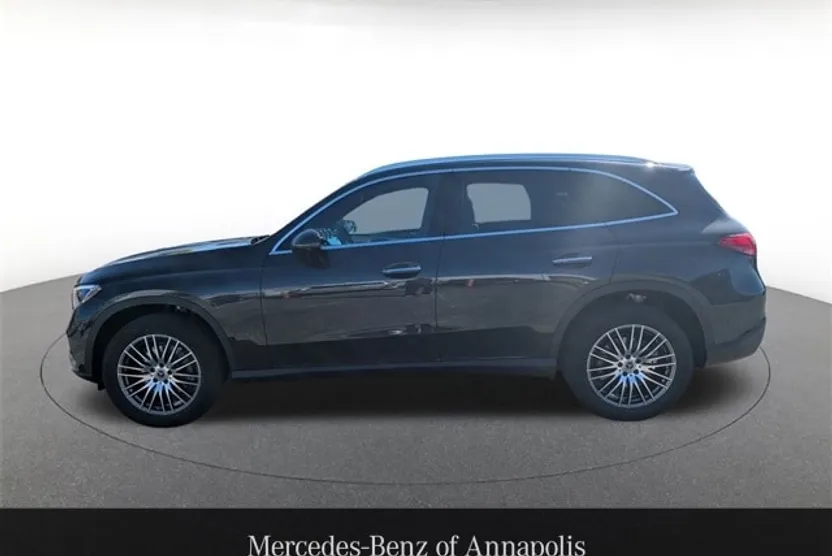 2026 Mercedes Benz GLC 300 4MATIC photo 1