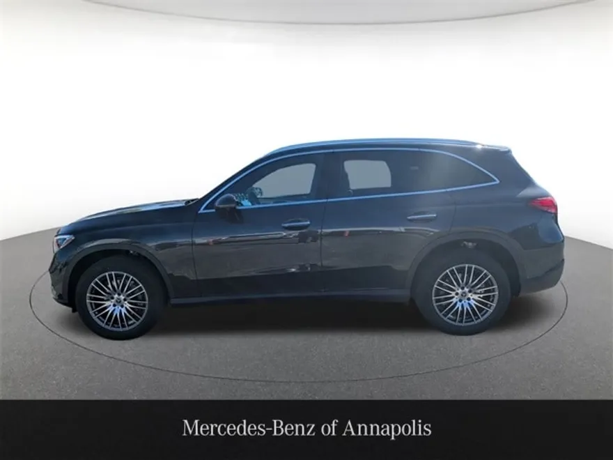 2026 Mercedes Benz GLC 300 4MATIC photo 1
