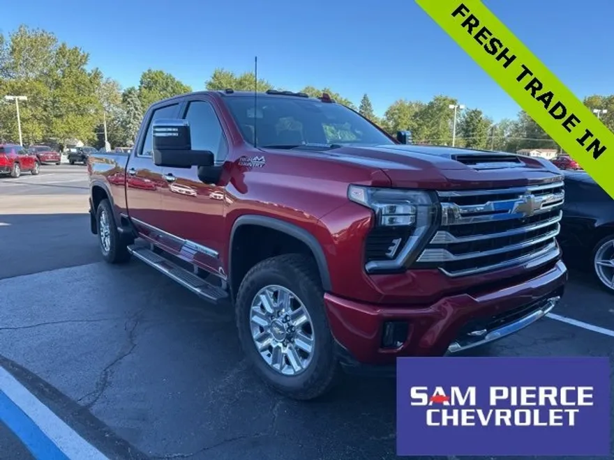 2025 Chevrolet Silverado High Country photo 1