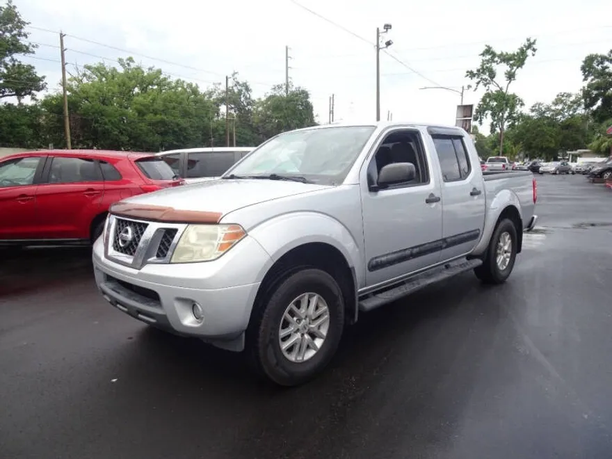 2015 Nissan Frontier S photo 1