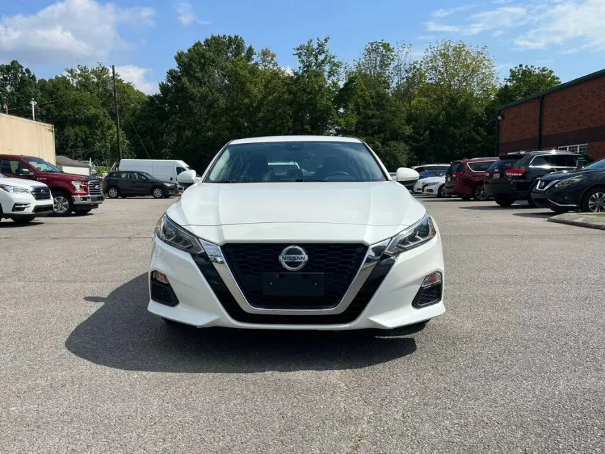 2021 Nissan Altima 2.5 SV photo 1
