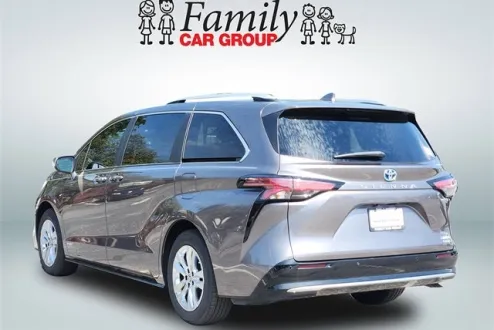 2021 Toyota Sienna Limited photo 3