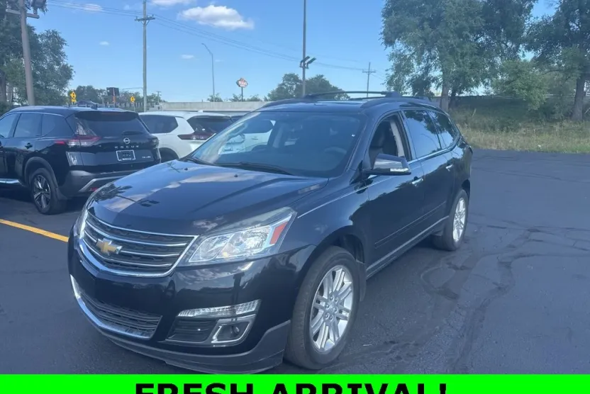 2014 Chevrolet Traverse 1LT photo 1