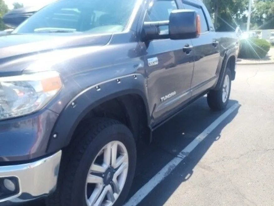 2014 Toyota Tundra SR5 photo 1