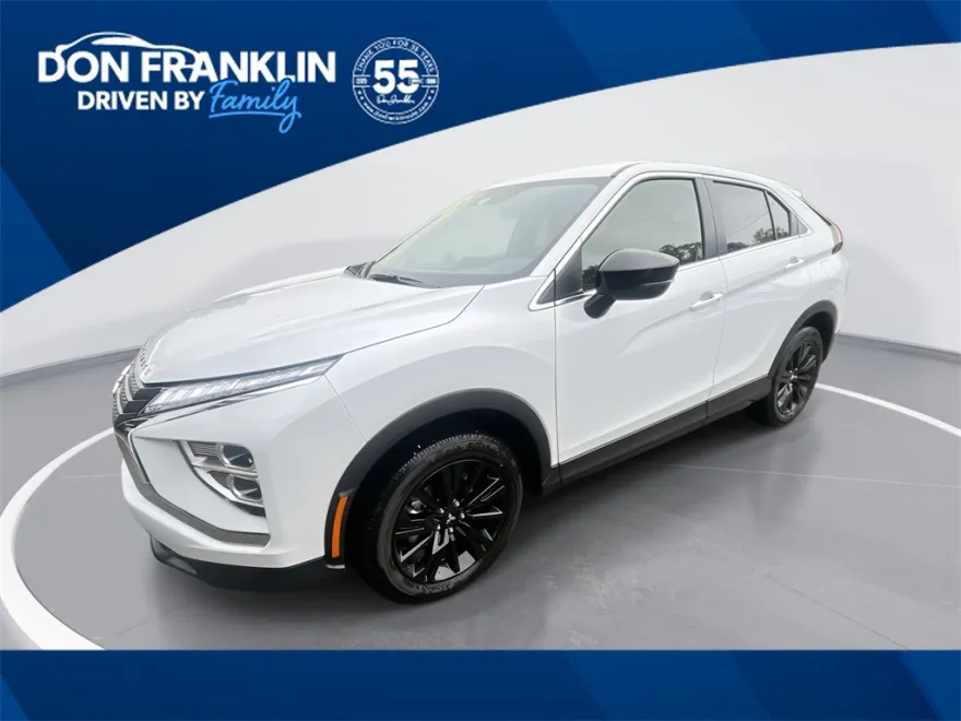 2026 Mitsubishi Eclipse Cross LE photo 1
