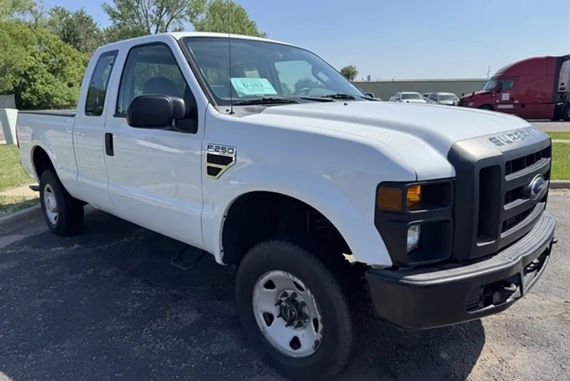 2009 Ford F-250 XL photo 1