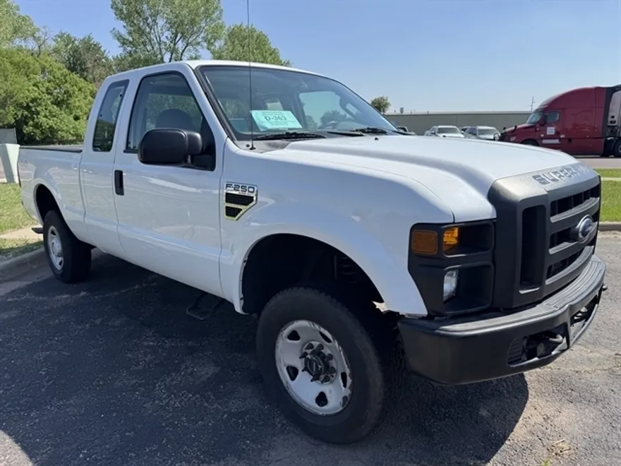 2009 Ford F-250 XL photo 1