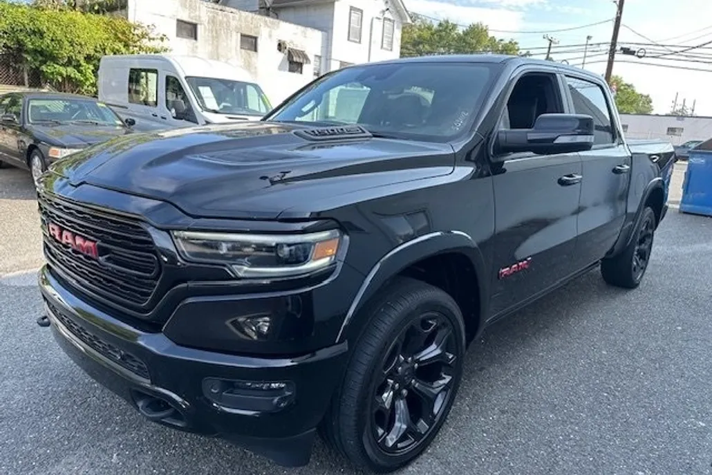 2022 Ram 1500 Limited photo 1