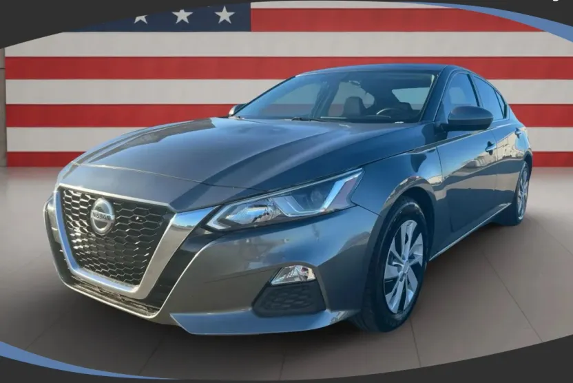 2020 Nissan Altima S photo 1