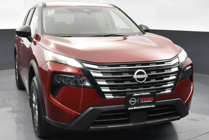 2025 Nissan Rogue S photo 1
