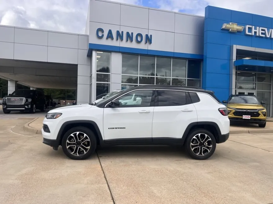 2024 Jeep Compass Limited photo 1