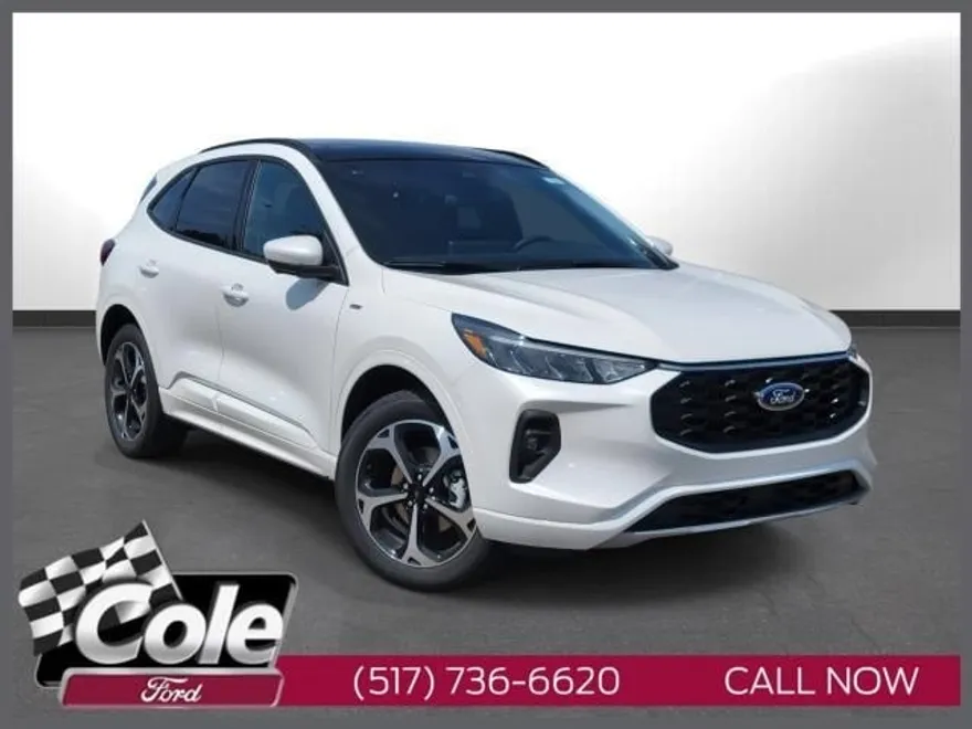 2024 Ford Escape ST-Line Select photo 1