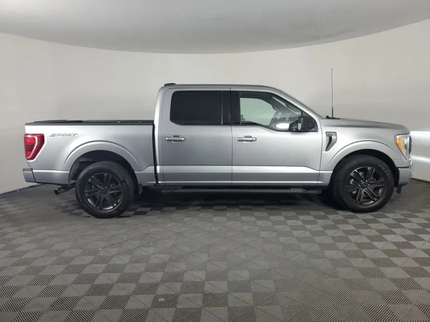 2021 Ford F-150 XLT photo 1
