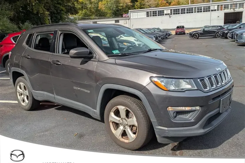 2017 Jeep Compass Latitude photo 1