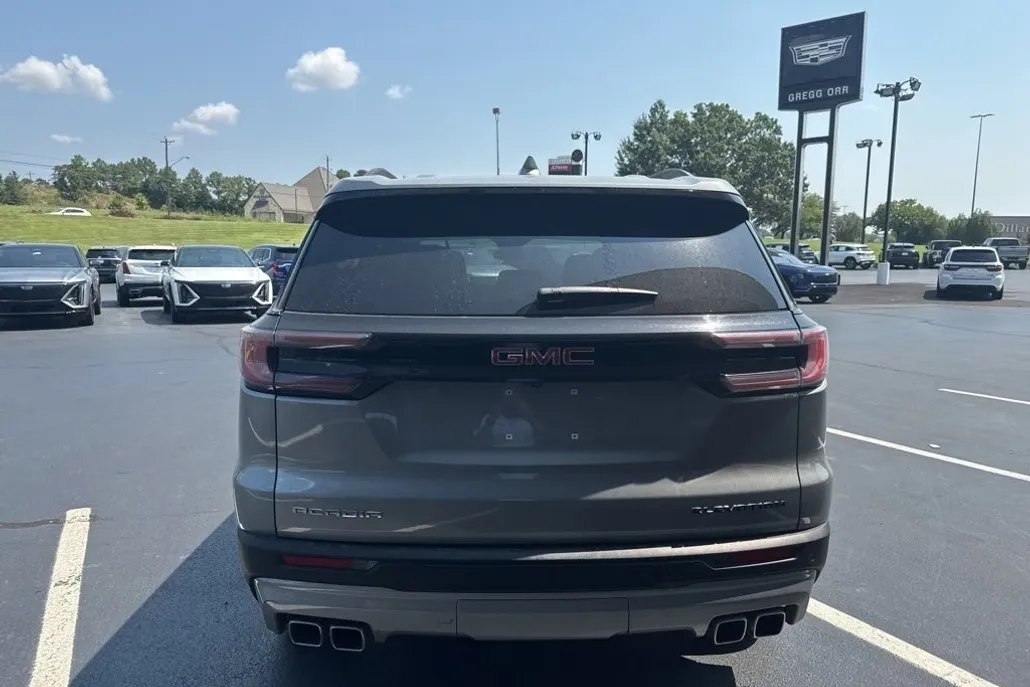 2025 Gmc Acadia Elevation photo 1