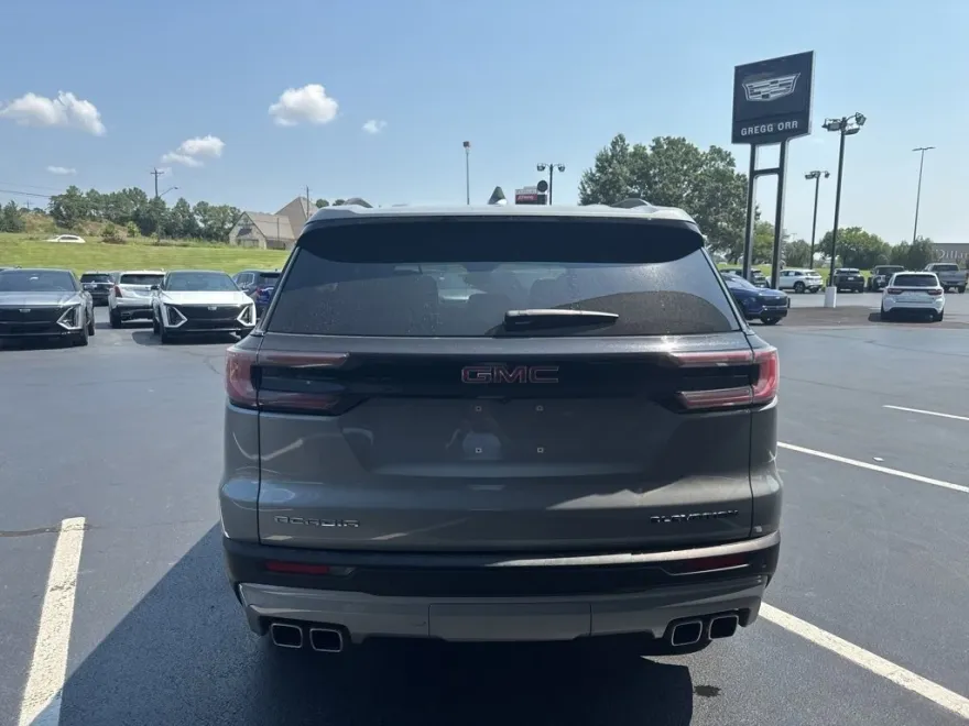 2025 Gmc Acadia Elevation photo 1