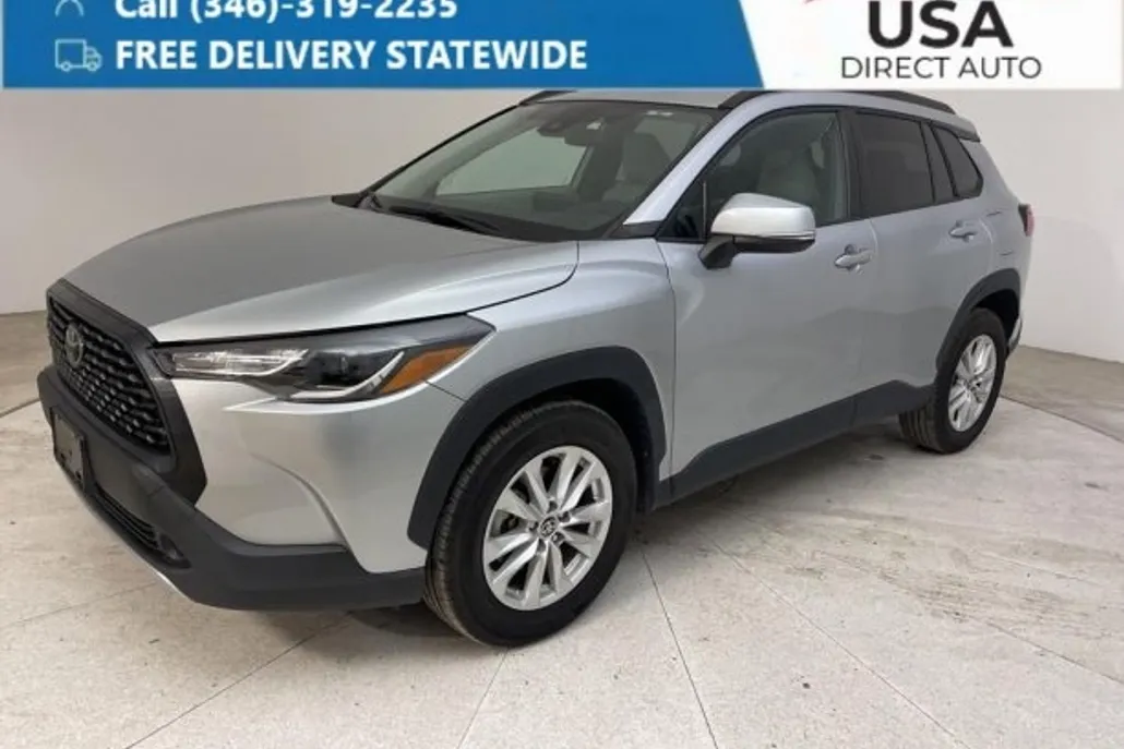 2022 Toyota Corolla Cross photo 1