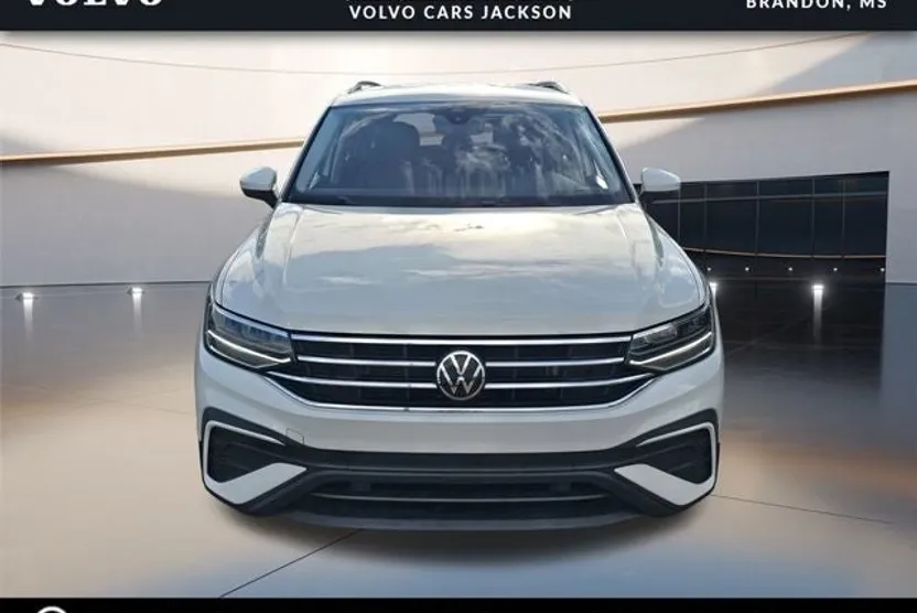 2024 Volkswagen Tiguan SE Wolfsburg Edition photo 1
