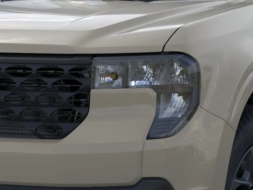 2025 Ford Maverick XLT photo 1