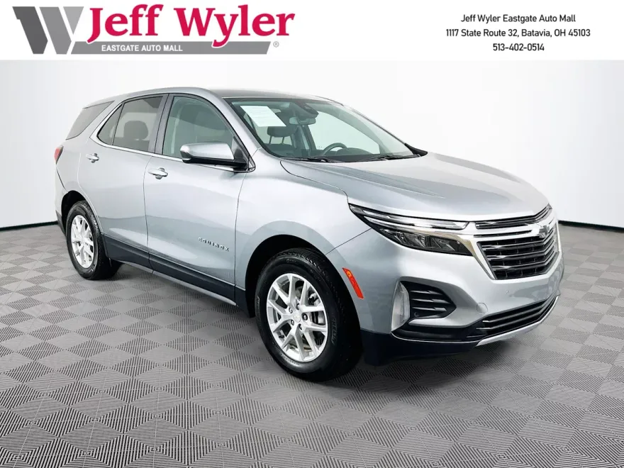 2024 Chevrolet Equinox LT photo 1
