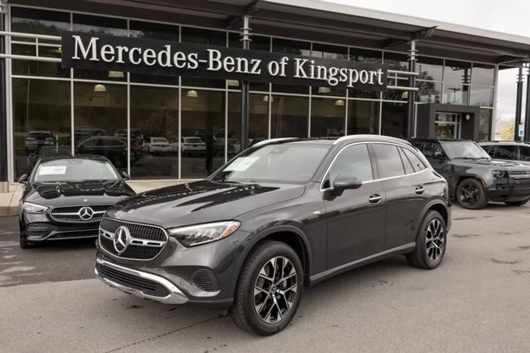 2025 Mercedes Benz GLC 350e 4MATIC photo 1