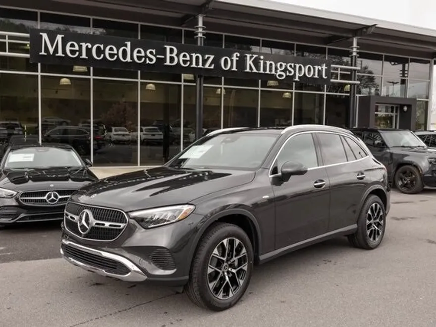 2025 Mercedes Benz GLC 350e 4MATIC photo 1