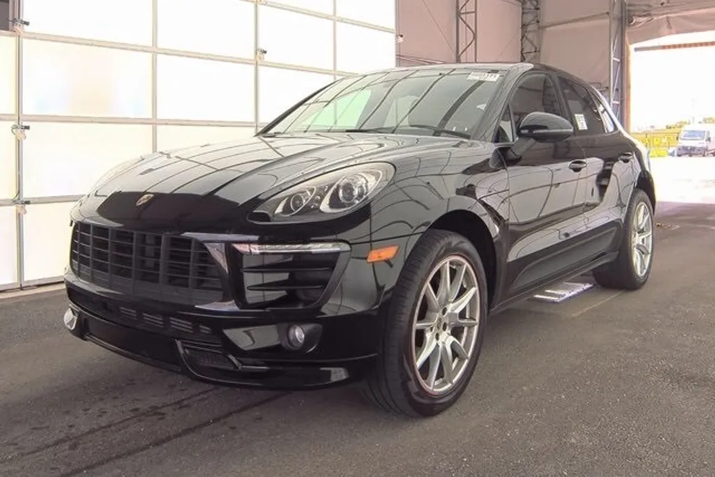 2018 Porsche Macan photo 1