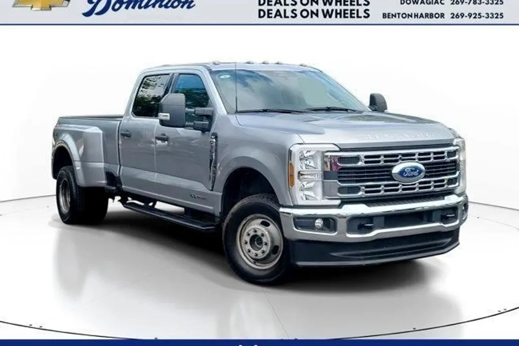 2024 Ford F-350 photo 1