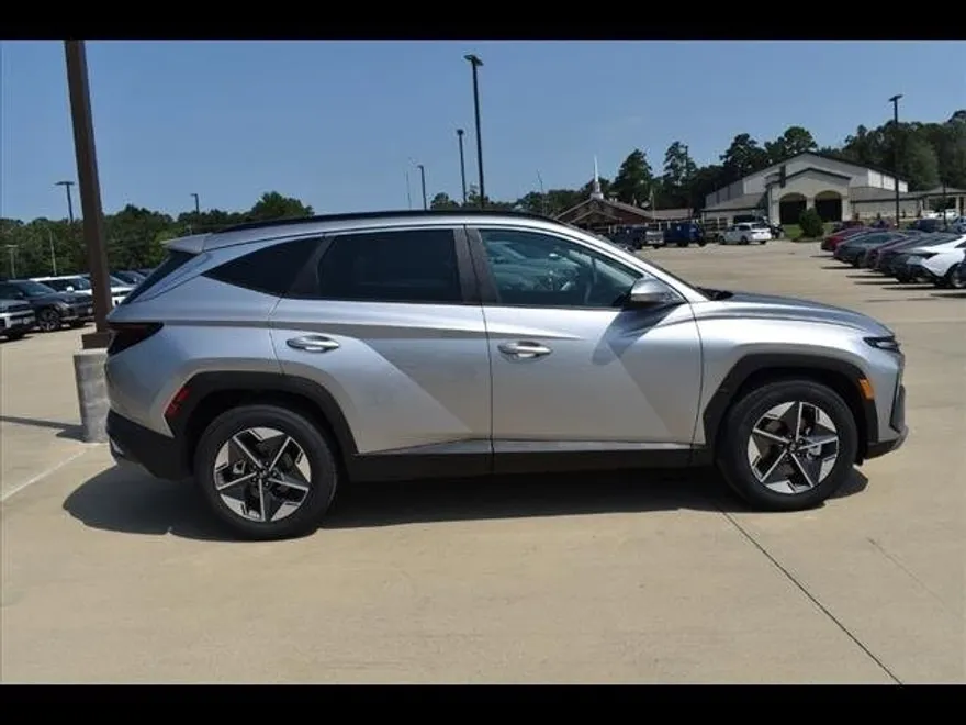 2025 Hyundai Tucson SEL Convenience photo 1