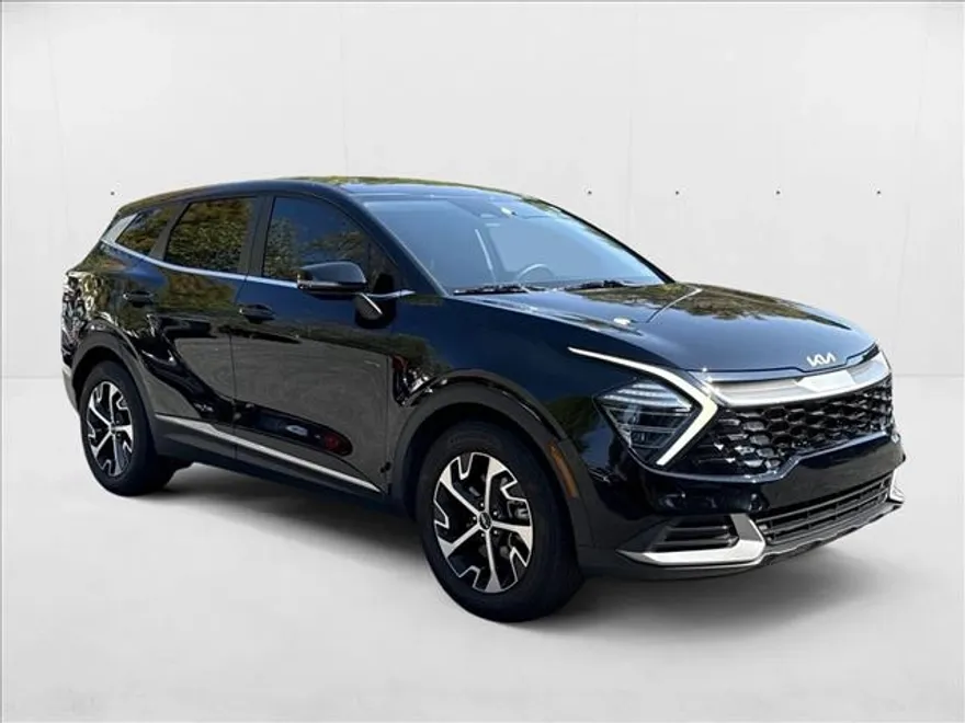 2024 Kia Sportage EX photo 1