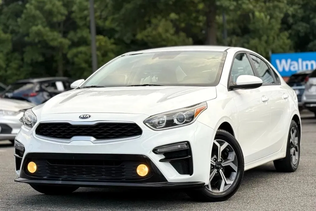 2021 Kia Forte LXS photo 1