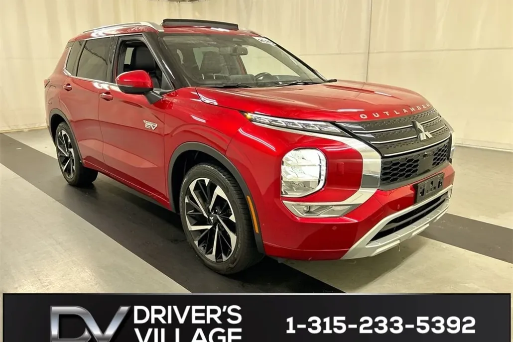 2023 Mitsubishi Outlander PHEV SEL photo 1