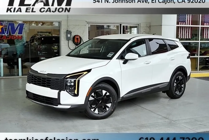 2026 Kia Sportage Hybrid LX photo 1