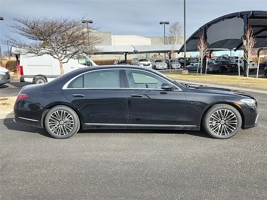 2024 Mercedes Benz S 580 4MATIC photo 1