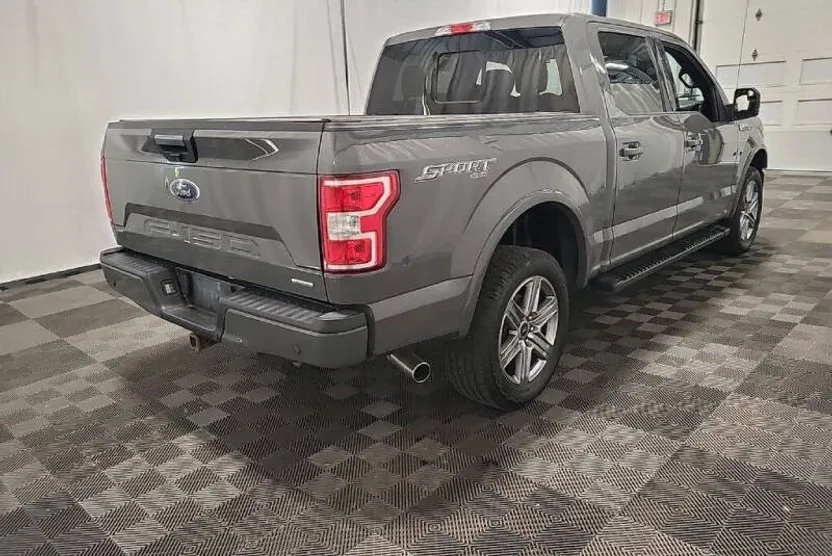 2018 Ford F-150 XLT photo 1