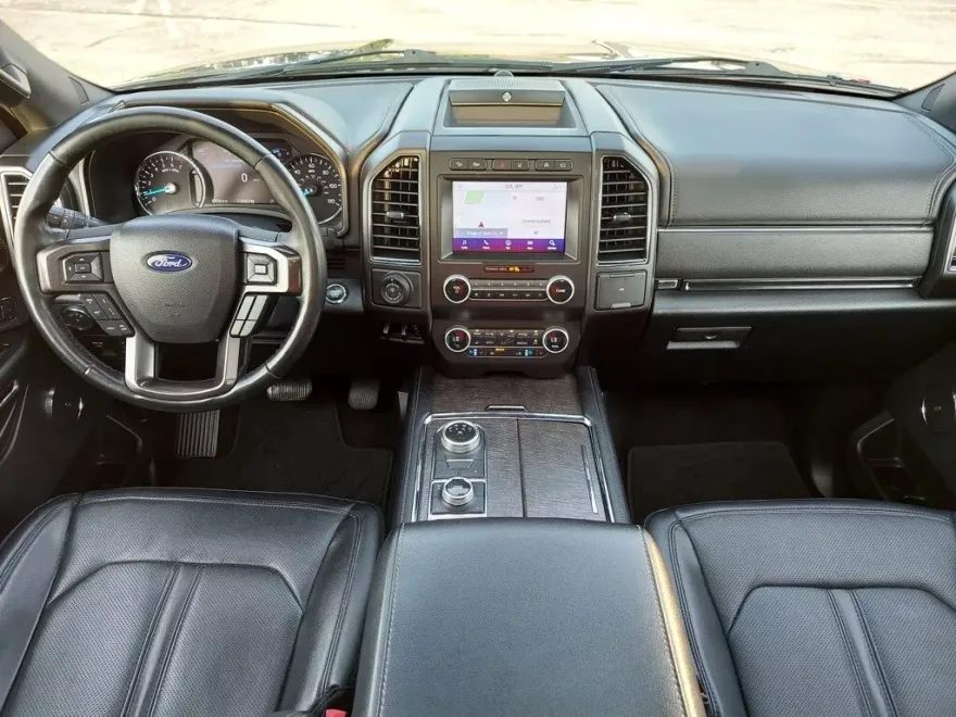 2021 Ford Expedition Limited photo 1