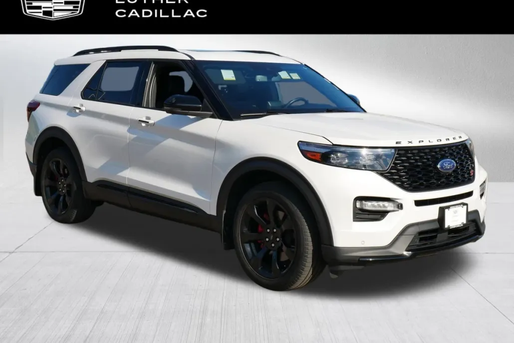 2023 Ford Explorer ST photo 1