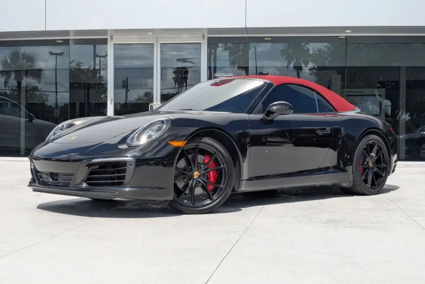 2018 Porsche 911 S Cabriolet photo 1