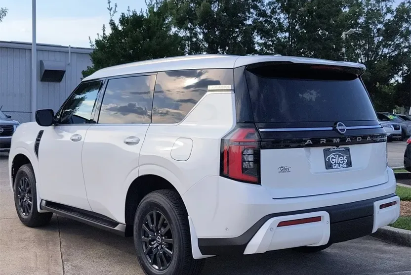 2026 Nissan Armada SV photo 1