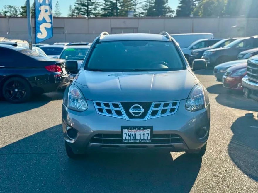 2015 Nissan Rogue Select S photo 1