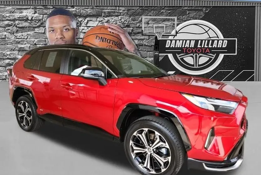 2025 Toyota RAV4 Hybrid XSE photo 1