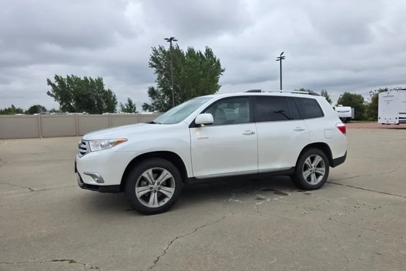 2012 Toyota Highlander Limited photo 1