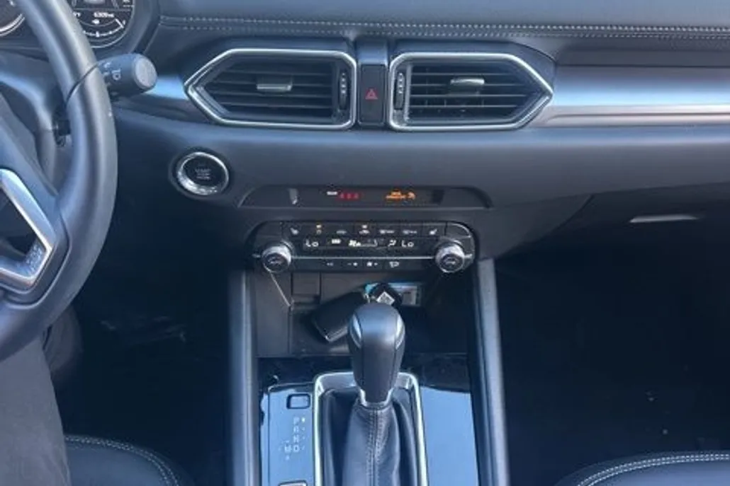 2025 Mazda CX-5 2.5 S Preferred photo 1