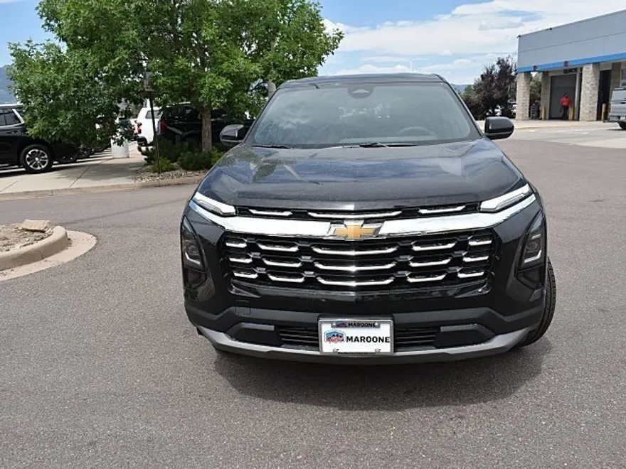 2026 Chevrolet Equinox LT photo 1