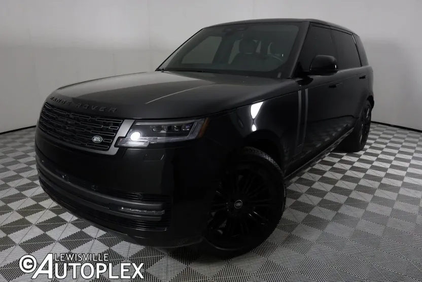2024 Land Rover Range Rover SE photo 1