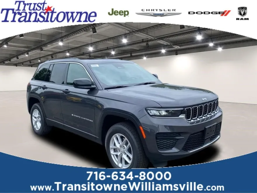 2025 Jeep Grand Cherokee Laredo photo 1